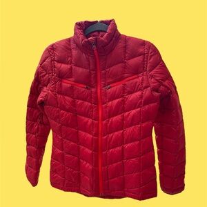 Marmot Quasar Red Down Puffer Jacket Women’s M‎ Lightweight Packable Warm